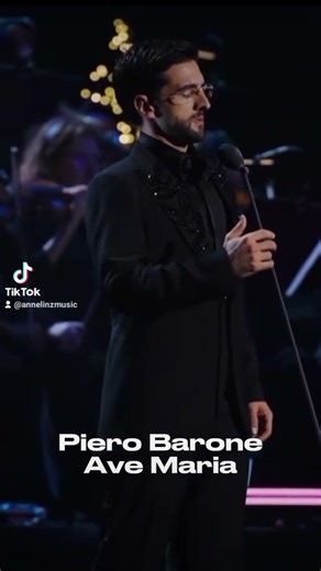 Piero Barone singing Ave Maria #ilvolo #pierobarone #avemaria