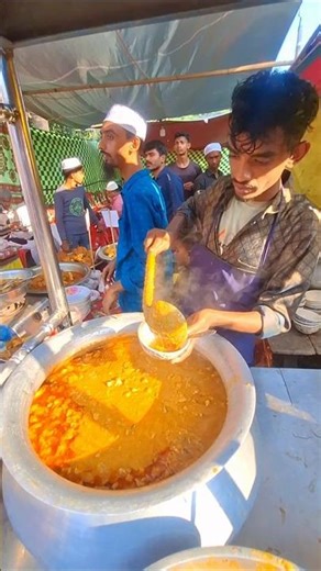 Famous Yummy Beef Halim Recipe Selling at Street #beefhalim #nihari #streetfood #shorts