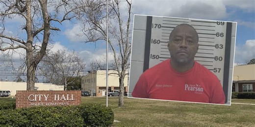 Pearson mayor resigns months after his arrest by the GBI