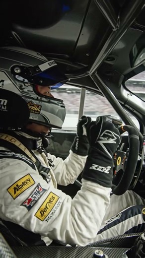 une grande final de course voiture