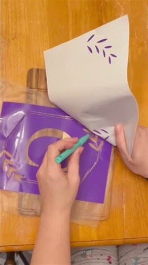 Make a personalized cutting board with me! #cricut #woodworking #gift #craft