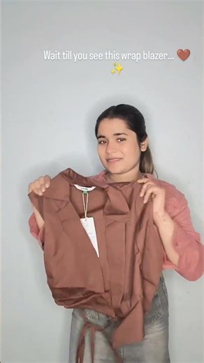 if you want clean expensive aur model-like look this✨#wrapblazer #classylook#fashion#shorts#myntra