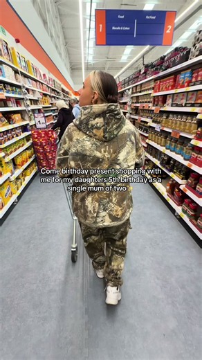 Birthday present shopping for a 5th birthday as a single mum
