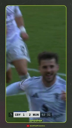 Left Field on Instagram: "⚽ FULL EPISODE LINK IN BIO ⚽ The headlines from this week's Kicking Off With Rob and Steve sees former the former Tottenham and Liverpool defender Steven Caulker and former Sky Sports presenter Rob Wotton look back on a fantastic weekend of action from the Premier League and ahead to the big games coming up. #football #kickingoff #Arsenal #philfoden #manunited #premierleague #football #footballcoach #coachinsession #insidethegame #soccer"