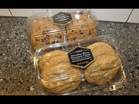 Marketside (Walmart) Decadent Cookies: Oatmeal Raisin & White Chocolate Chunk Review