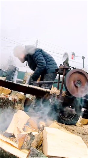 Log Splitter Homemade #logsplitter #wood