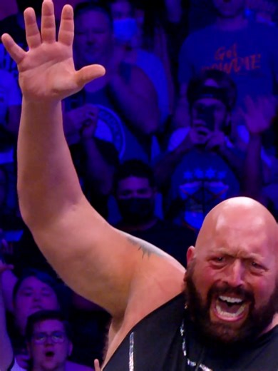 When the legendary Paul Wight took on THREE men at once 😳💥 | Big Show