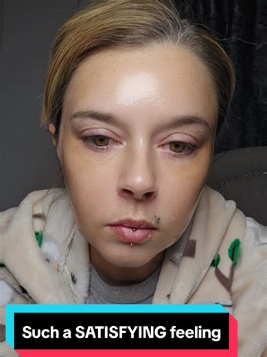 Peeling off a face mask feels AMAZING!!! #facemask #asmrvideo #fyp #fypシ