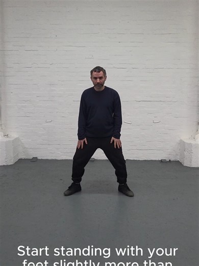 Move the Body Like a River – Advanced 🌊 Add a side stretch by bringing elbow to knee and reaching the opposite arm up. Great for opening the ribs, improving flexibility, and deepening the breath. #qigong #stretching #stress #wellness #calm #flexibility