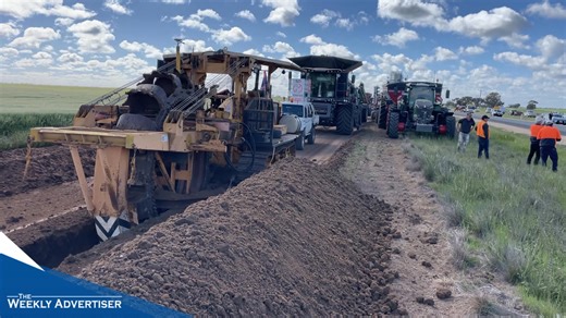 335K views · 8.1K reactions | A large farmer protest has forced trenching work to a halt between Minyip and Rupanyup. | The Weekly Advertiser | Facebook