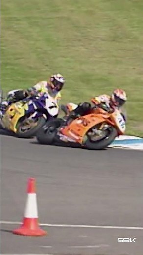 THAT race at Donington Park 🤩 | #WorldSBKClassic Donington Park 2000 Race 2