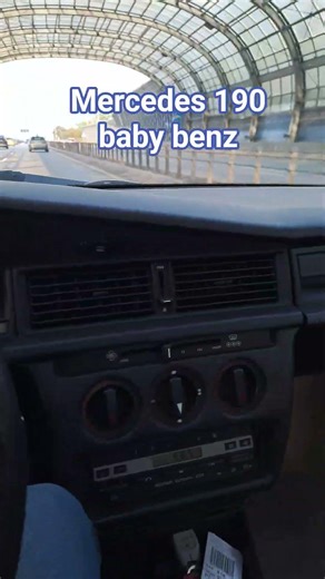 Mercedes w201 190 baby benz youngtimer
