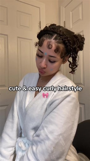 cute & easy curly hairstyle 🎀 #curlyhair #curlyhairstyles #curlyhairroutine #curlyhairtutorial #jesuslovesyou