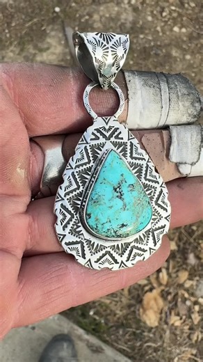 100% natural turquoise from the Nevada Blue mine, lander county Nevada. I got this nugget from the shulls (who own the claim) and cut this cab a few months ago. Just got around to hammerinf out some silver for it! #nevadablue #naturalamericanturquoise #turquoise #turquoisejewelry #lapidaryartist #esmereldaturquoisecompany #outlaw_turquoise #westernstyle #westernfashion #southwesternstyle #barrelracer #cowgirlstyle #cowgirljewelry #horsegirl #handmade #handmadesilverjewellery