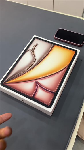 Unboxing iPad Air 7 M3: Features and First Impressions