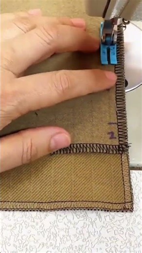 Professional Sewing Machine Overlocking Fabric Edge For Durability