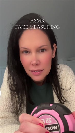 Just a lil measuring….everything looks nice and symmetrical 👌🏼 #asmrtingles #asmrroleplay #trigger #asmrvideo #relaxingasmr