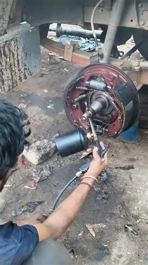Secret to Soft Brakes! 🛠️ Cleaning Wheel Brake Liners & Drums with Air Gun | R.K Motor DIY