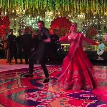 Maya Ali Best Wedding Dance | Maya Ali dance performance | Muqabala Song | Pakistani Wedding Dance