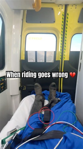 Horse riding gone wrong ❤️‍🩹🚑 #fail #accident #horse #riding #equestrian