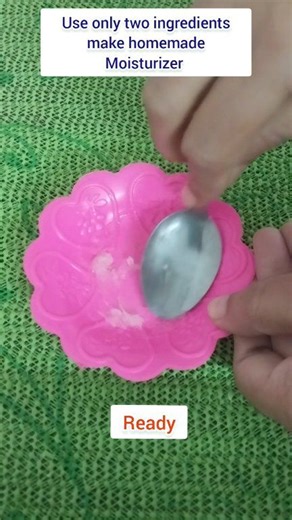 2.5K views | Use only two ingredients make homemade Moisturizer #reelsfbシ #homemade #short #moisturizer | Beauty Tips and Tricks By Luna | Facebook
