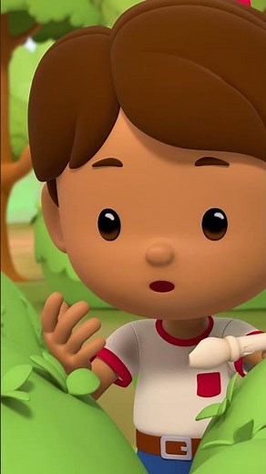 Leo Watches a Tapir Being Chased by a Leopard! 🐆 | Leo the Wildlife Ranger #shorts