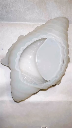 67 reactions · 6 comments | Totally surprised by the color of this one when i dried! I was mixing a custom purple and thought I failed miserably.  . . . . . . . . . . . . #resin #resinshell #resinsea #resinobsession #epoxypour #epoxytrinkets #trinketdish #hightidecreations407 #beach #saltlife #floridalife #florida #floridagirl #thankful #waves #tropical #purple #purpleshells #viralvideos #pleaseshare | High Tide Creations 407 | Facebook