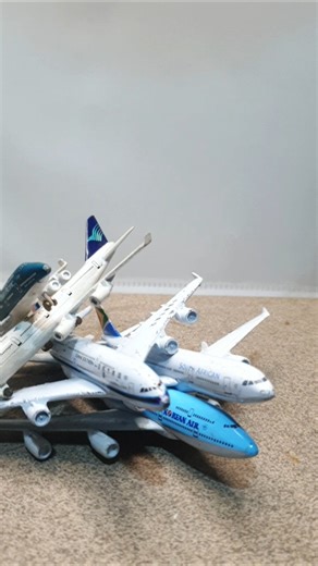 Diecast model airlines airplane collection #diecast #airlines #airplane #aviation #shorts