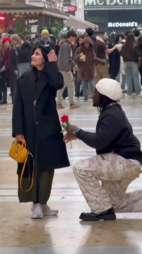Put a smile on her face 🌹🥰 #trending #fyp #viral #kindness #explore #trend #fypシ #viralvideo