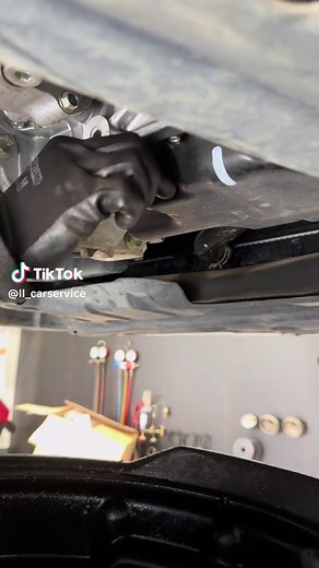 オイル交換してる？ #作業動画 #オイル交換 #整備工場 #asmr #車好きと繋がりたい #カーメンテナンス