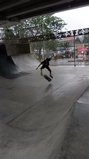 No Days Off Skateboarding #skateboarding #skate #skateboardvibes #skatepark #skateboard