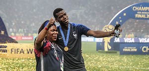 VIDEO. Paul Pogba s'éclate et danse avec sa maman Yeo