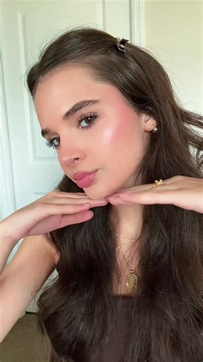 GRWM to Glow Like a Bombshell | Frosty Shade Makeup Tutorial