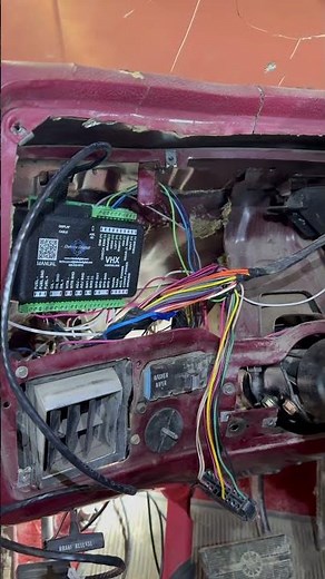 Dakota Digital Dash install in a Square Body Chevy. #squarebodychevy #dakotadigital #chevrolet