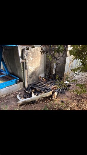 Fire at the Gainesville Civic Center. No one was injured and only minimal damage to the outside of the building. Full story coming soon. #wdun | Access WDUN