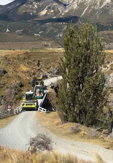 High country providing once again #case #bitoncheers #fyppppppppppppppppppppppp #harvest #summer #contracting #rearsteer🥵 #contracting #sliageseason