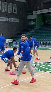 On adore voir les Bleus à l'échauffement 😂 | Team France Basket
