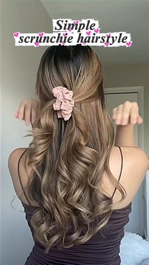 Simple scrunchie hairstyle/easy hairstyle#shorts#simple#hairstyle#tutorial#trending#viralshorts