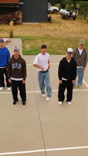 Videos de los costeños 🐢 (@manuelsegundo98) con “Agua de Coco - Rey Three Latino”