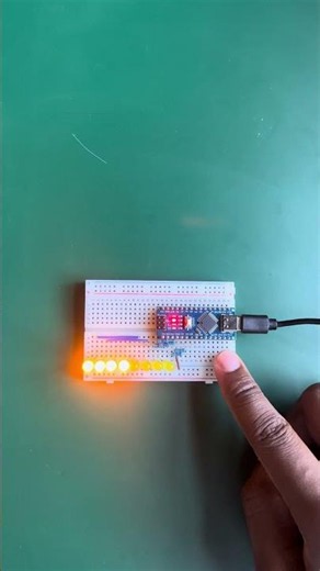 Watch 8 LEDs Change Groups With Every Click #arduino #youtubeshorts