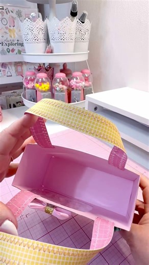 3D TV BOX die set from @ScrapDiva29 #scrapdivadesigns