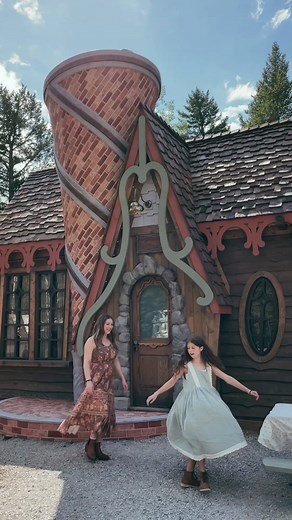 Hatter’s House Full Tour starts now! We are so excited to share this Alice in Wonderland cottage with our guests! Please let us know what you love! #housetour #hometour #victorianhouse #periodhome #madhatter #aliceinwonderland #resort #campground