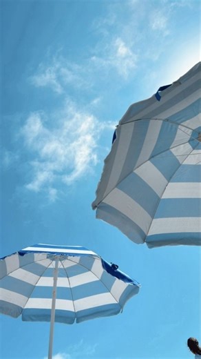 Tori | Virtual Assistant & Content Management on Instagram: "Its not really a vacation is it 😅 Social media manager life!"