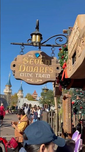 Seven Dwarfs Mine Train POV 🎢 | Full Ride in Description! #disneyworld #disneyride #disney