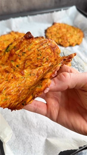 6.2K views · 52 reactions | Keto zucchini taco shells!  Free & printable recipe is below!  | Family On Keto | Facebook