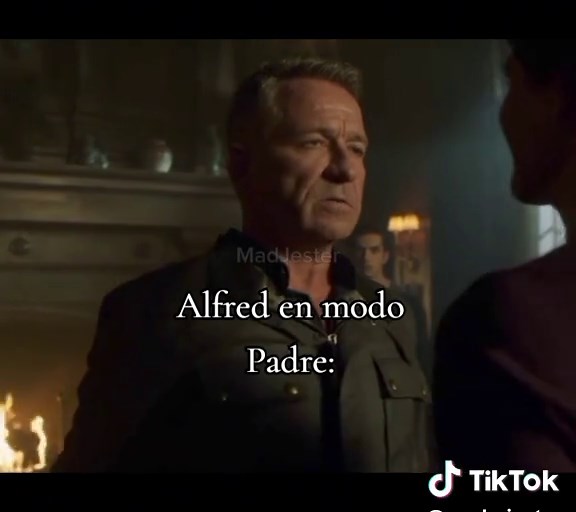 Alfred Pennyworth: El padre de Batman en Gotham