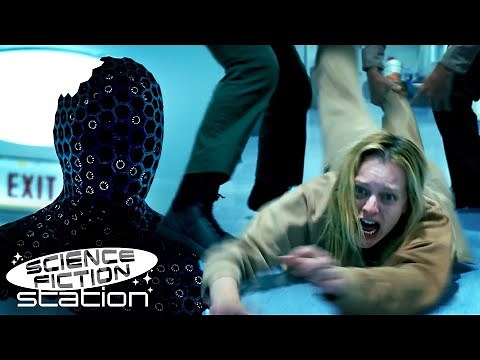 Hallway Fight Scene | The Invisible Man | Science Fiction Station