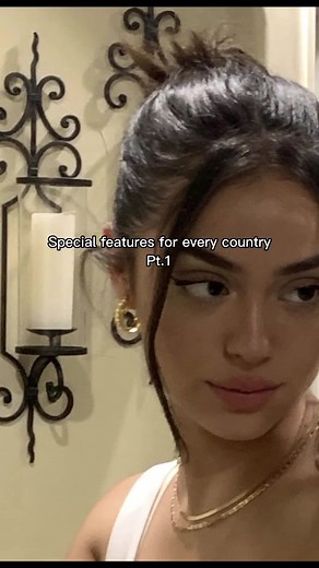 Beautiful Bright Afghan Eyes - Special Features and Lyrics