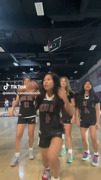 bball media day 🤩🔥🔥@mackenzie @goose #mediaday #basketball #fyp