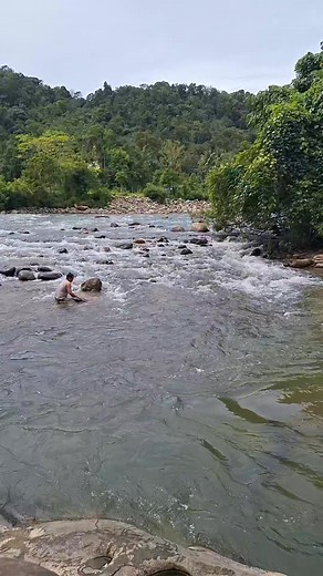 Woww...✅️ Searching for gold in a clear river is very fun | Arman Gold Hunting
